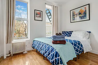 Rented by R New York