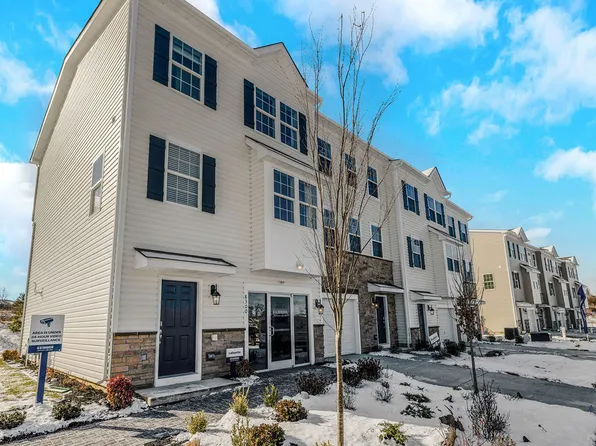 8315 Alexander Ct, Breinigsville, PA 18031