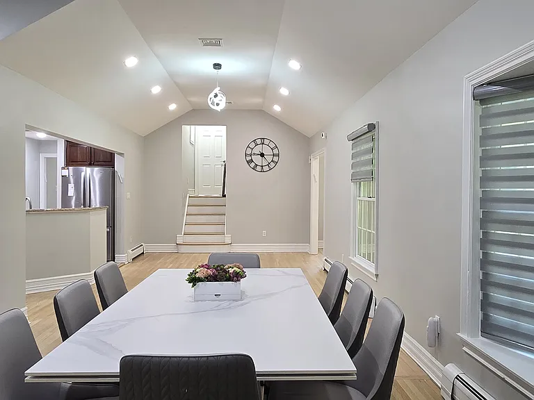 13 Victory Rd — Photo 6