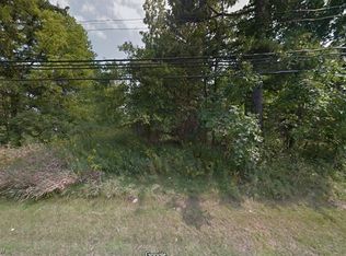 Highland Dr, Brecksville, OH 44141