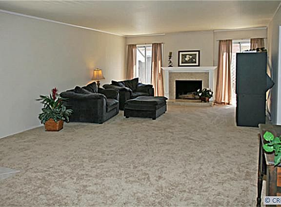 4th image of 308 Joann St