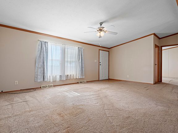 3rd image of 52102 E 200th Rd