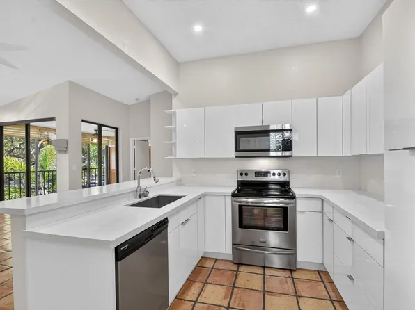 5451 Verona Dr, Boynton Beach, FL