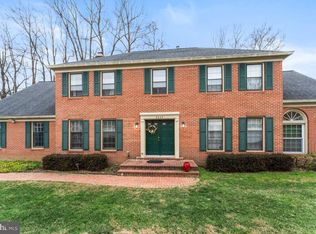 8623 Cherry Dr, Fairfax, VA 22031