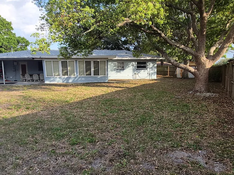 1750 Druid Rd E — Photo 8
