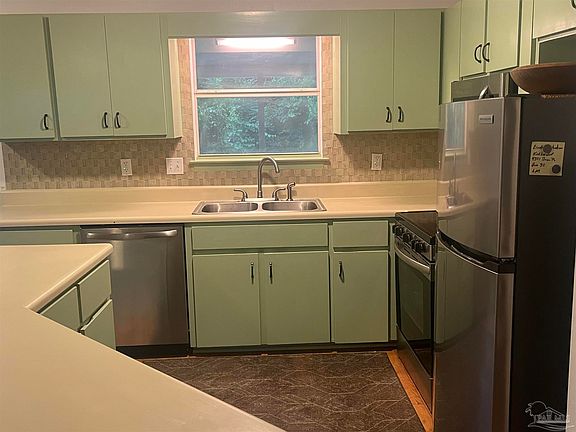 4th image of 4750 Pebble Creek Dr