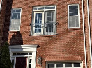 13612 Flying Squirrel Dr, Herndon, VA 20171