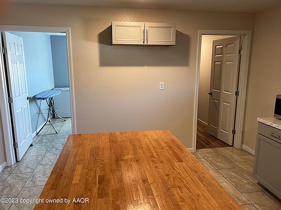 5th image of 601 S Klein Ave