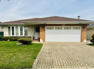 8356 W Monroe St, Niles, IL 60714