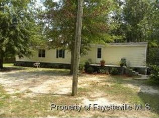 301 McCain St, Raeford, NC 28376