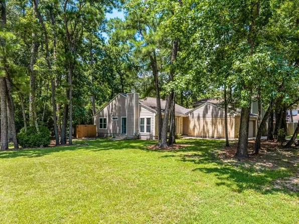 1 Yewleaf Road, The Woodlands, TX 77381