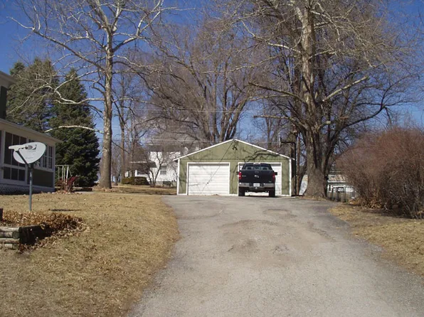 912 College St, Tarkio, MO 64491