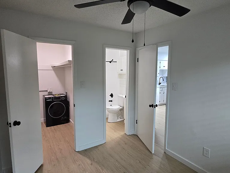 West Apartments — Photo 5