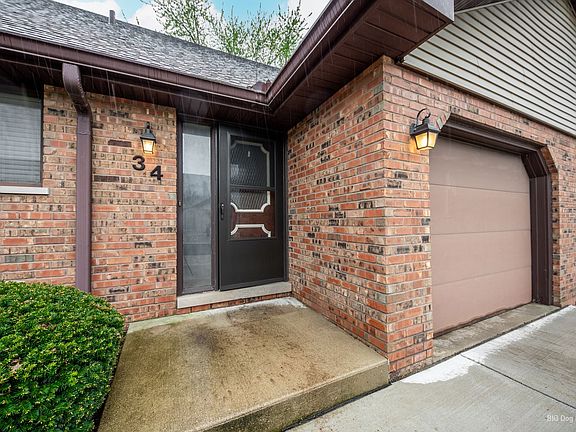 2nd image of 1918 Heatherway Ln Unit 34