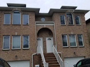 435 3rd St FLOOR 2, Palisades Park, NJ 07650