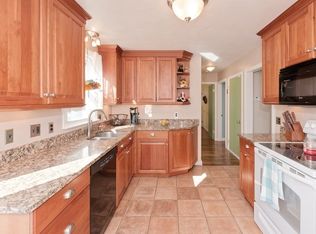 705 Grove St, Worcester, MA 01605