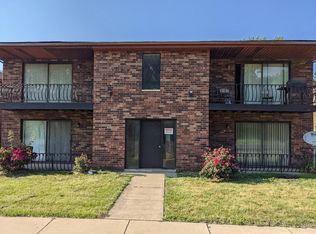 2740 E State St APT 2W, Burnham, IL 60633
