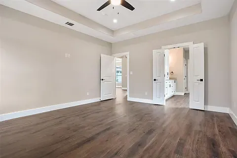 4 bed, 2.5 bath, 2032 sqft, $2,600 — Photo 4