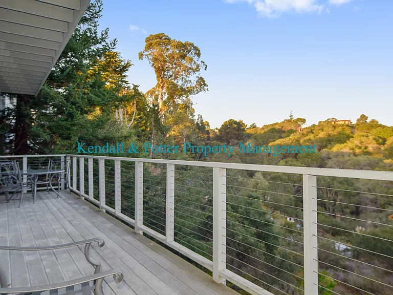 544 Cuesta Dr — Photo 10