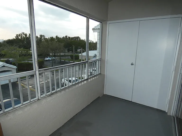 2851 N Oakland Forest Dr #309 — Photo 12
