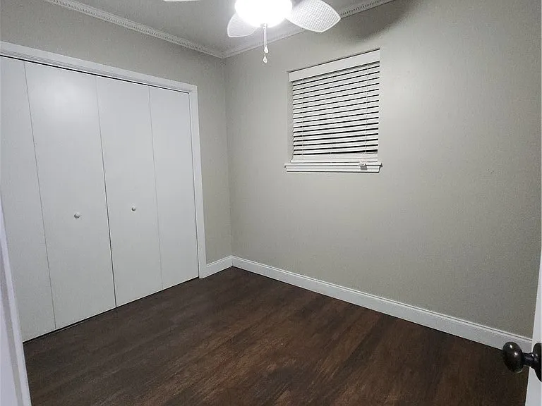 5221 Cromwell Dr — Photo 7