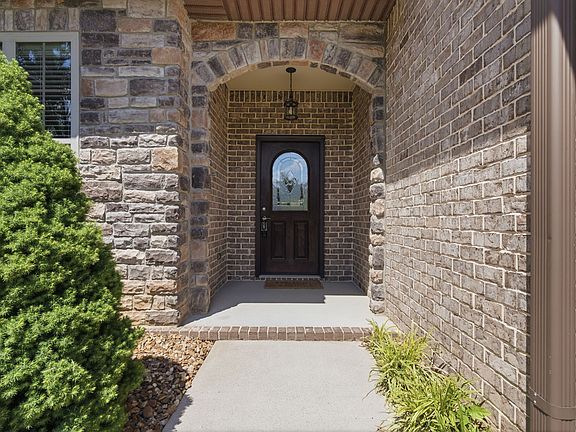 2nd image of 99 Silverstone Ln