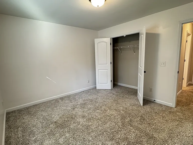 225 Westfield Dr — Photo 11
