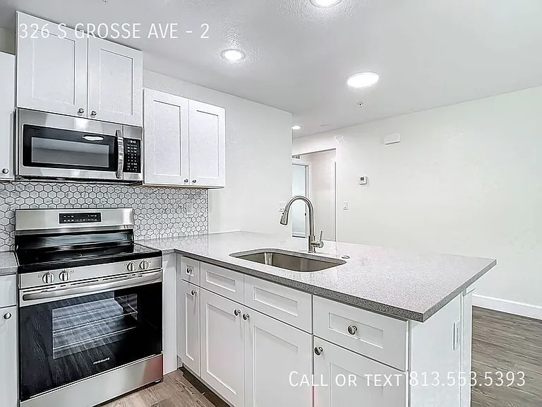 326 Grosse Ave #2 — Photo 7