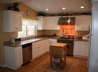 2509 E Victoria St, Simi Valley, CA 93065