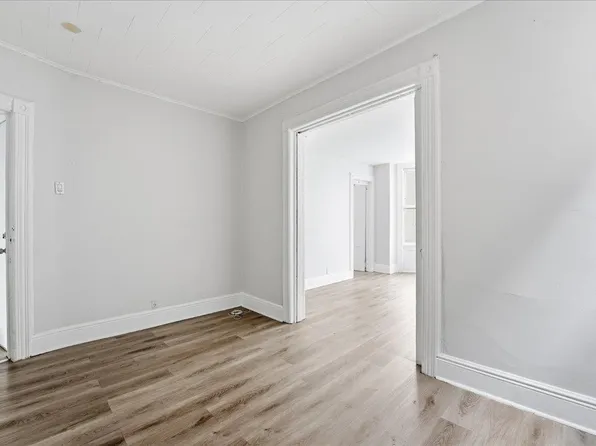 335 47th Street image 10 of 19