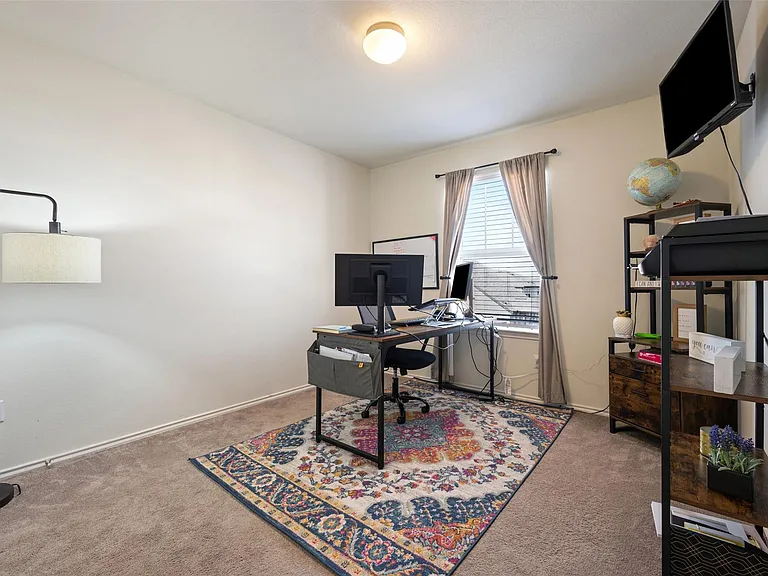 328 Thornless Cir — Photo 24