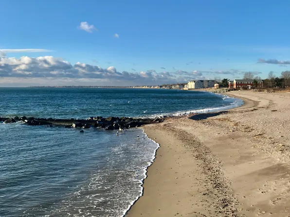 657 Naugatuck Ave, Milford, CT 06461