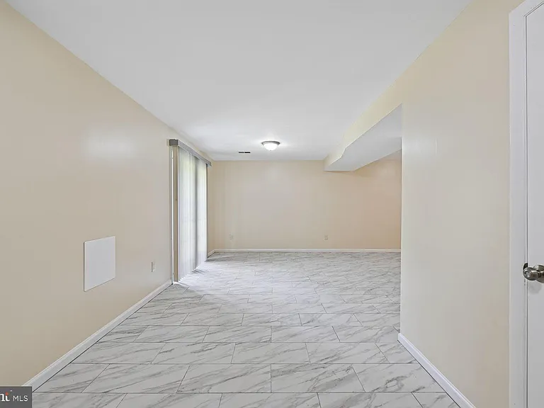 8805 Bolero Ct — Photo 47