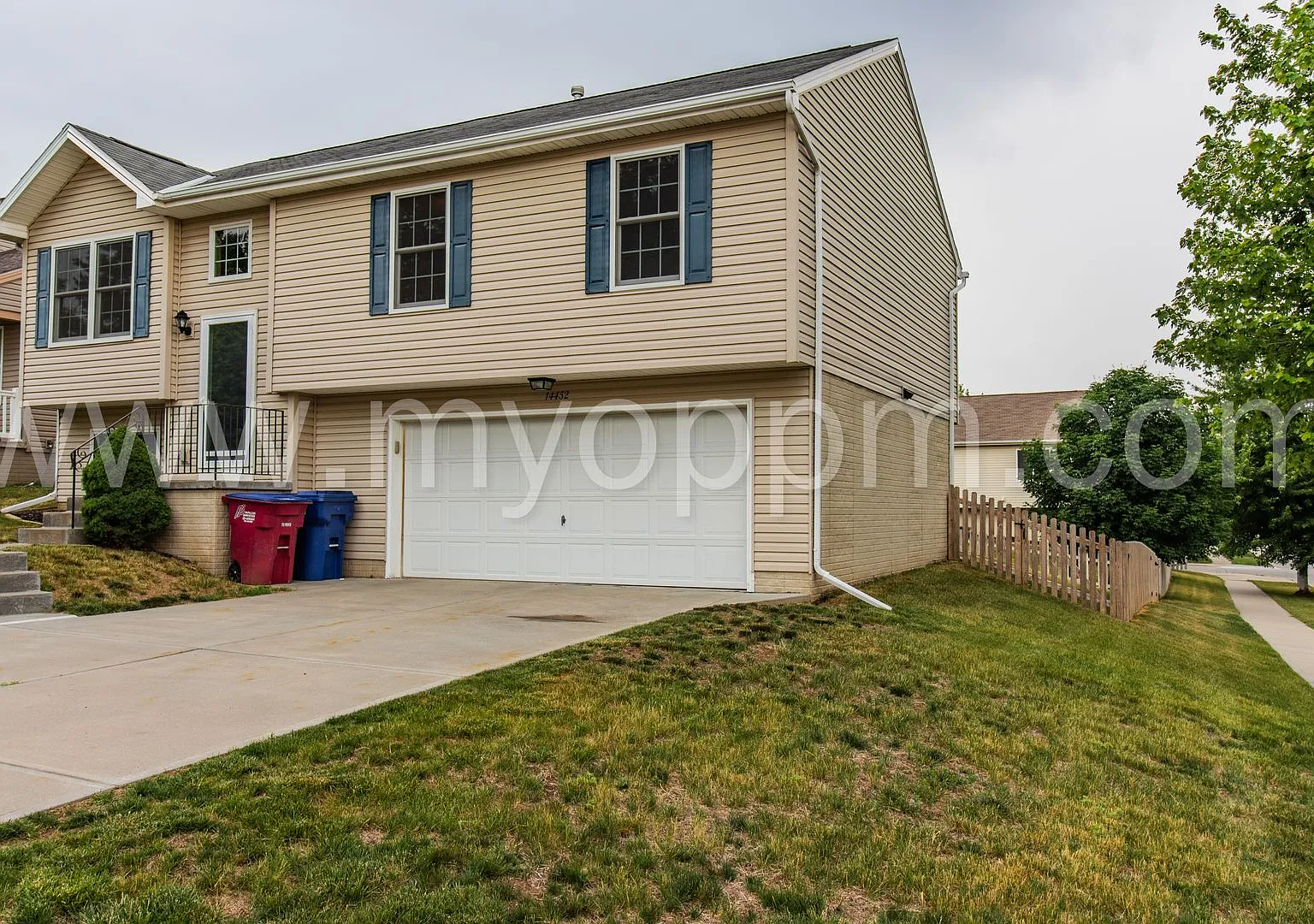 Available NOW! | 3 Bedroom / 2 Bathroom Home | Bennington — Photo 2
