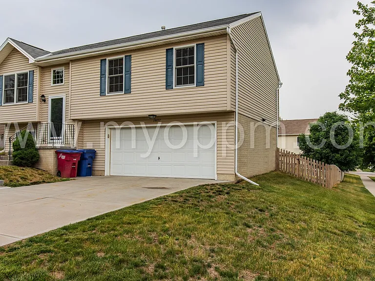 14452 Knudsen St — Photo 2