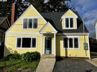 1062 Elrod Ave, Coos Bay, OR