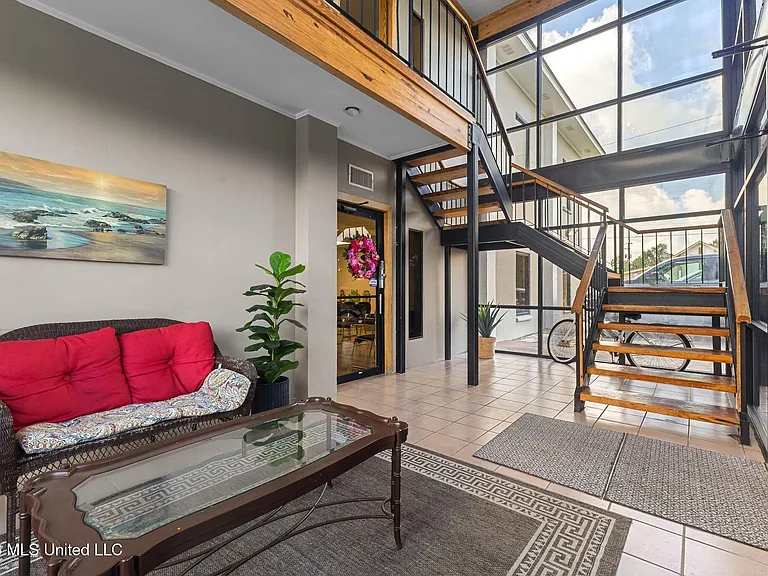 2 W Lakeview Dr #6 — Photo 5
