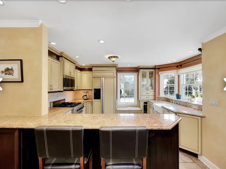 151 Coronado St — Photo 10