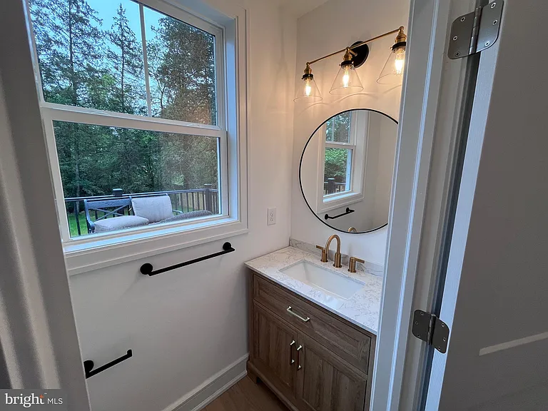 625 Conestoga Rd — Photo 11