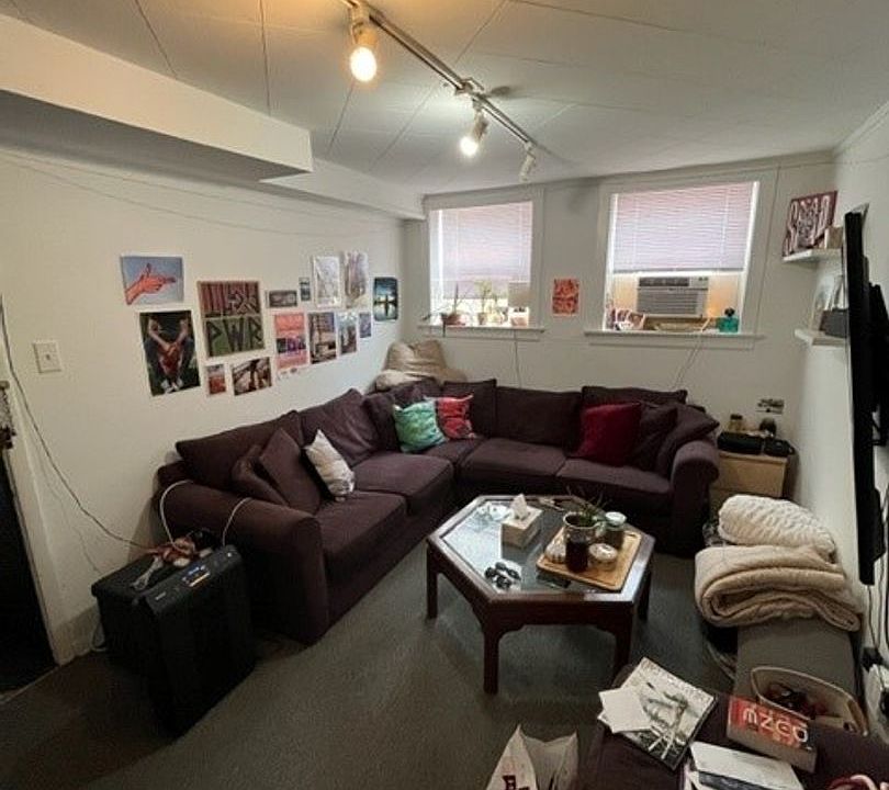 1st image of 3700 N Paulina St #G