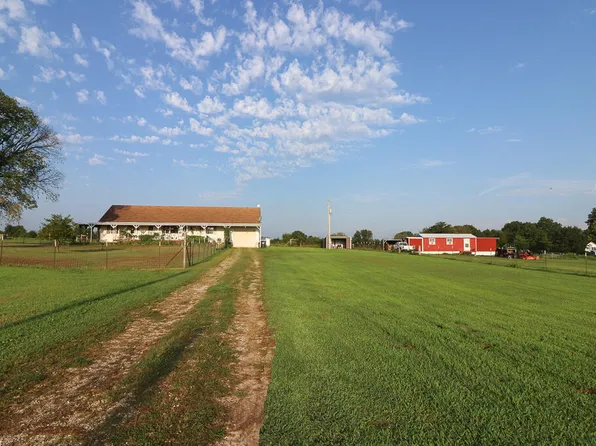 177 Engle Road, Buffalo, MO 65622