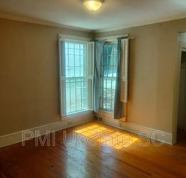 129 Academy St — Photo 12