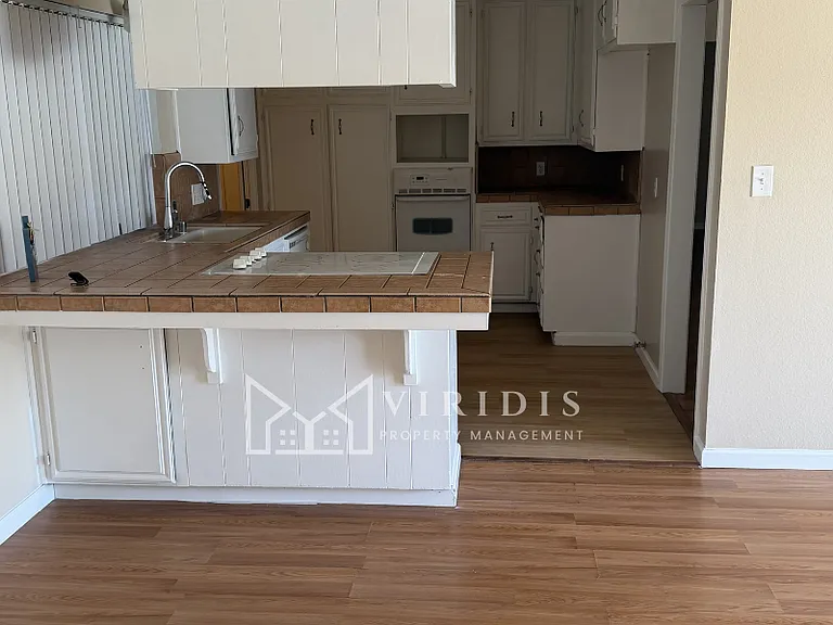 1304 La Puente Dr — Photo 6