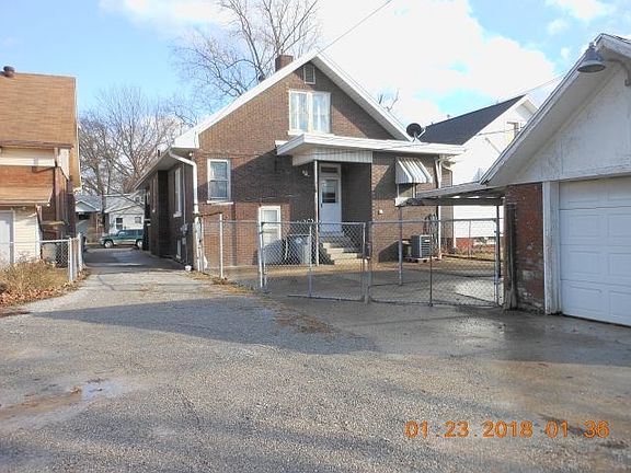4th image of 1625 S Morton Ave