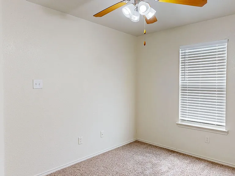2806 Kerrville Ct #B — Photo 12