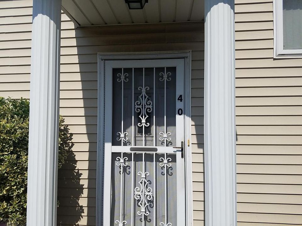1st image of 40 Ashley Ln