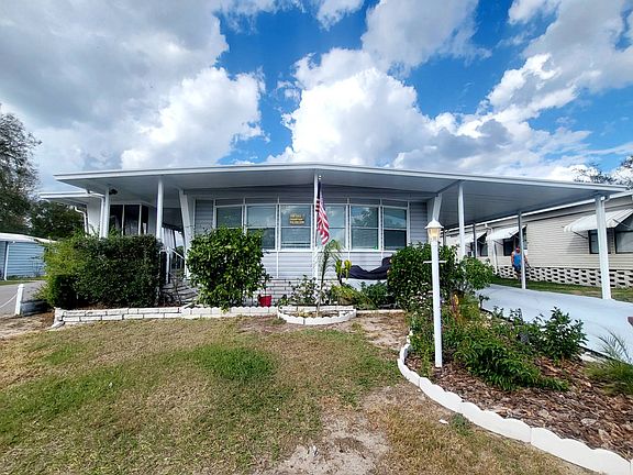 2nd image of 2237 Miramont Cir