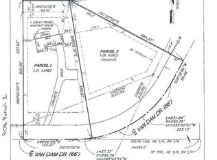 2735 Van Dam Dr NE, Belmont, MI 49306