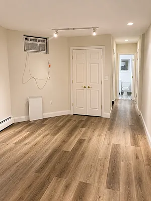 Living room, photo 2