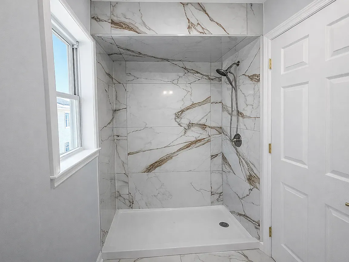 3 bed, 1100 sqft, $2,600 — Photo 4